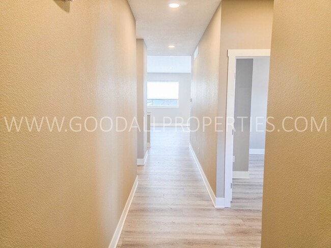 Building Photo - Beautiful 3 Bedroom Ranch!! Wonderful Price for newer construction in Waukee!!!