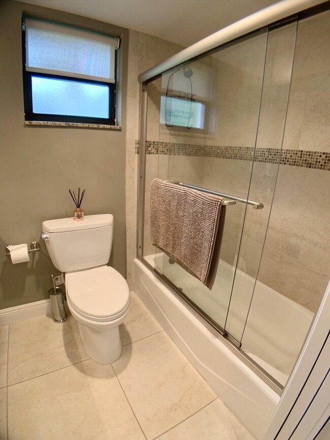 Building Photo - 11863 Wimbledon Cir