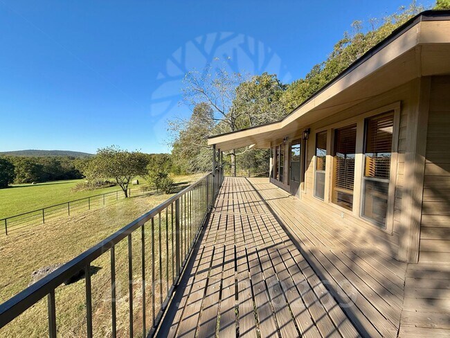 Building Photo - 3 Bed/ 2 Bath Home in Greenland/South Faye...