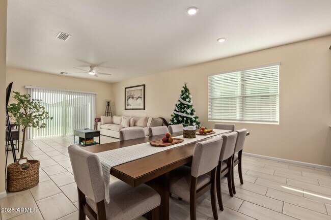 Building Photo - 25443 W Graham Trl