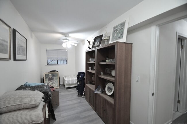 Building Photo - 125 Warner Hill Rd