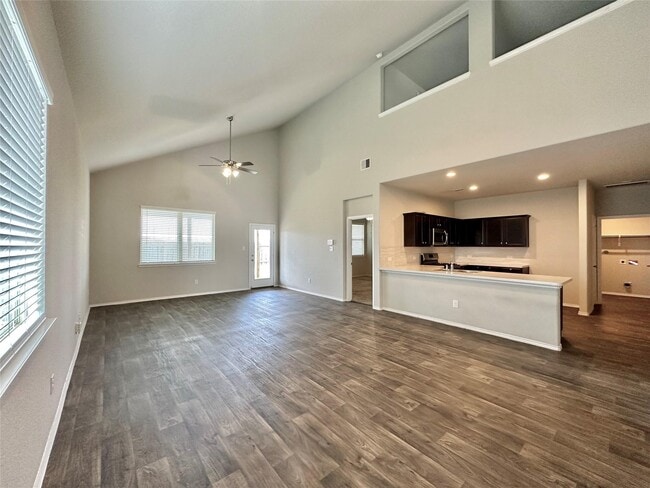 Building Photo - 5410 Pembrokeshire Cir