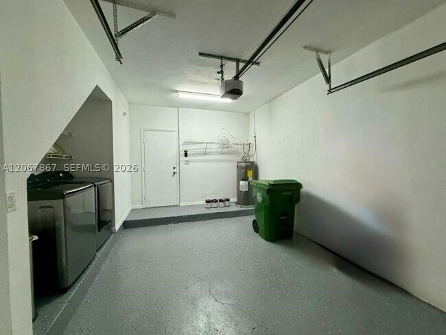 Building Photo - 922 NW 134th Ave