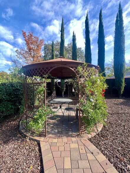 Building Photo - 3799 El Campo Ct