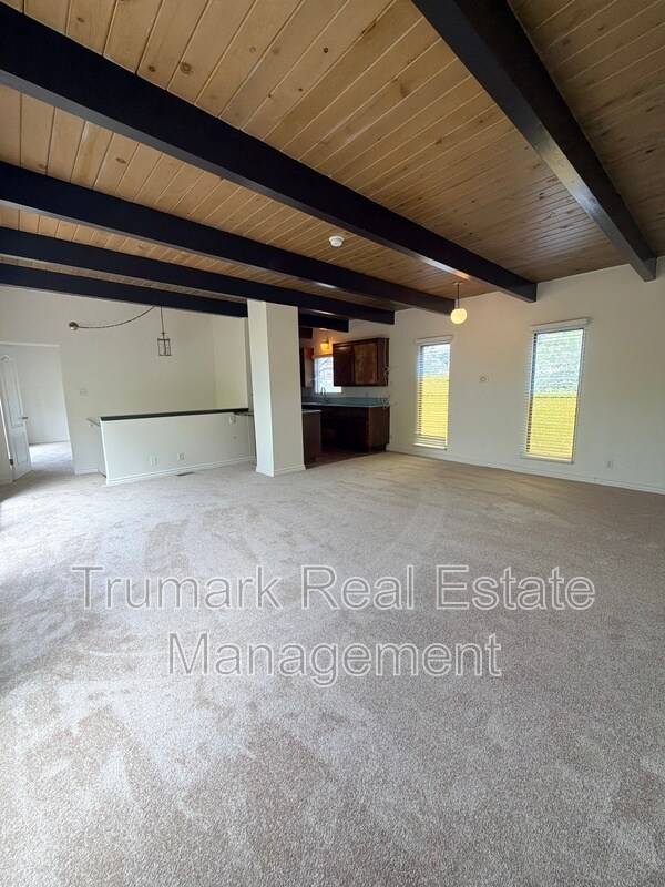 Building Photo - 3941 Clayton Ave W