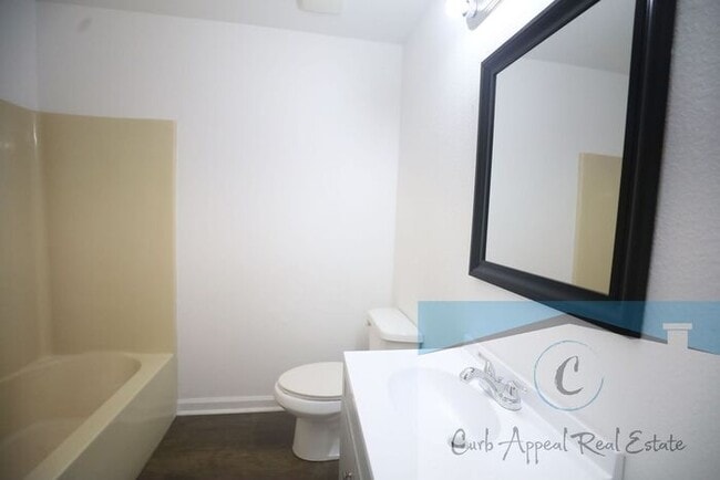 Building Photo - Beautiful 3 bed 2 bath home - Jonesboro