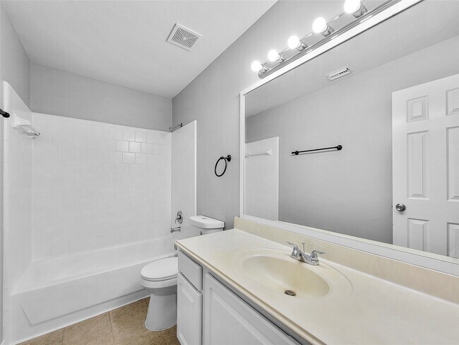Building Photo - 7026 Blanco Pines Dr