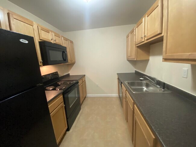 Building Photo - 80 Sentinel Court