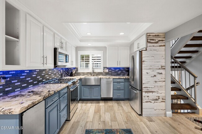 Building Photo - 1224 S Westlake Blvd