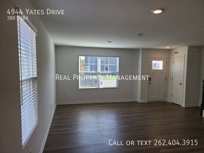 Building Photo - 4944 Yates Dr