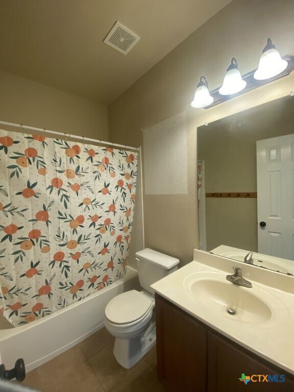 Building Photo - 7105 Golden Oak Ln