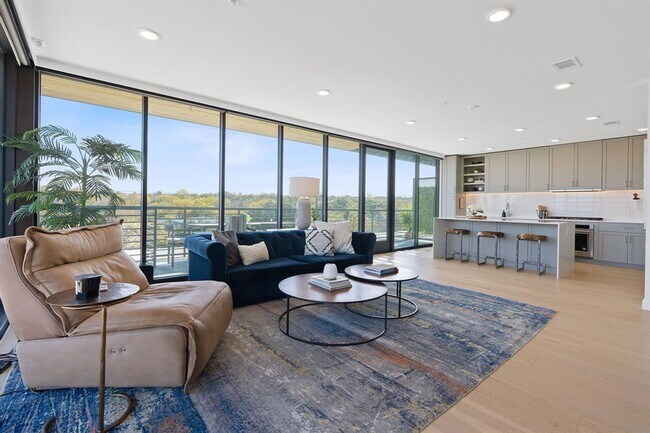 Building Photo - 1600 S 1st St