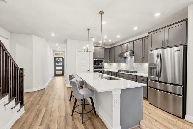 Building Photo - Elegant Living with Space to Spare | 4 Bed • 3.5 Bath