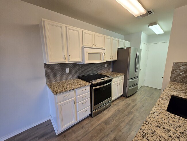 Building Photo - 7914 Galaway Bay