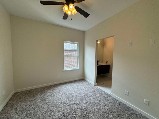 Building Photo - 210 Veracruz Dr