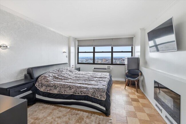 Building Photo - 7000 JFK Blvd E