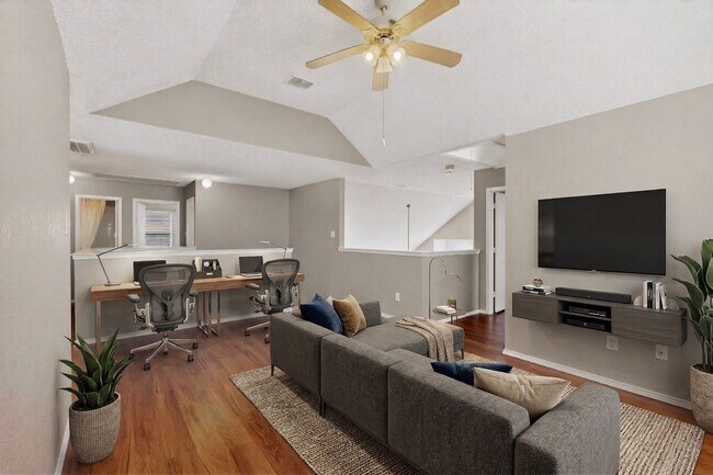 Building Photo - 2023 Nottingham Pl