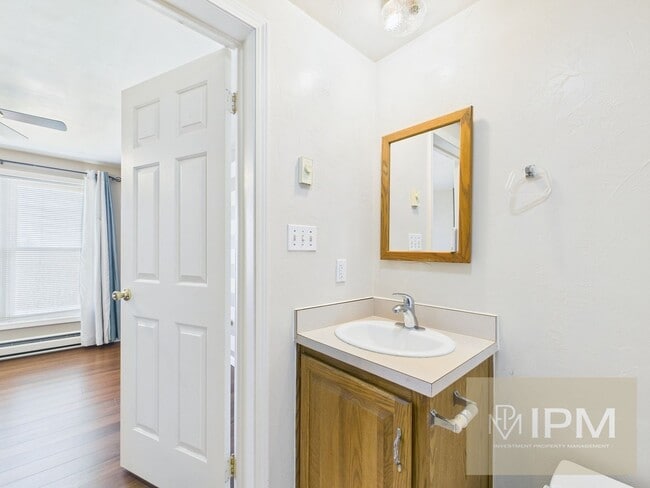 Building Photo - Bright Modern 3 Bedroom, 2 Bath Home in Eastern York Schools!