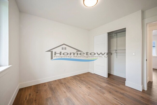 Building Photo - 1804 E Coeur D Alene Ave