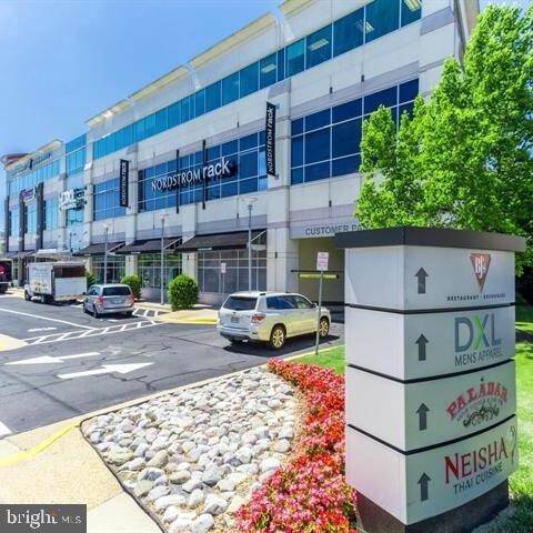 Building Photo - 1625 International Dr