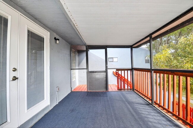 Building Photo - 18 Crossings Cir