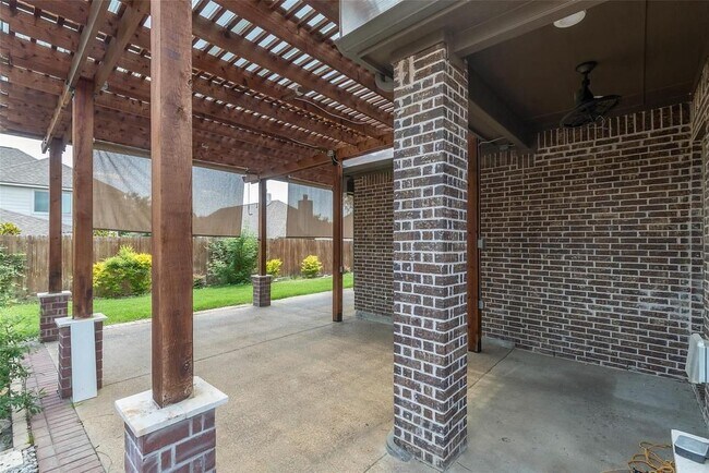 Building Photo - 5517 Ridgepass Ln