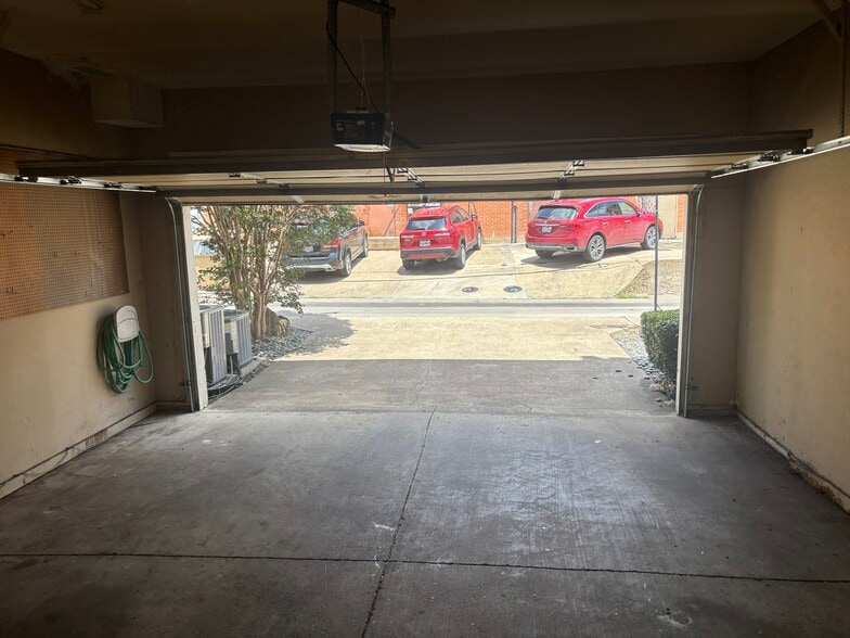 Building Photo - 3412 McFarlin Blvd