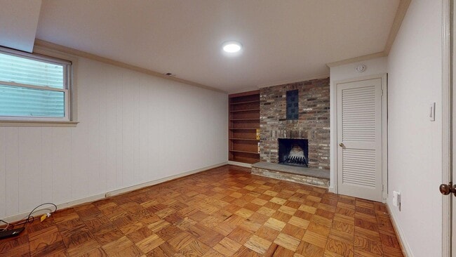 Building Photo - 4431 MacArthur Blvd NW