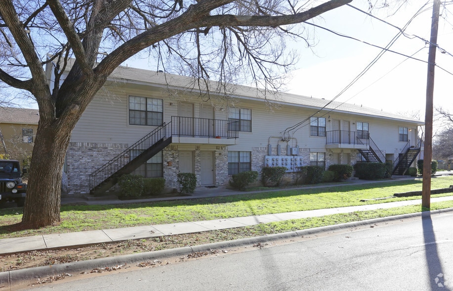 Building Photo - Haleigh Village I & II