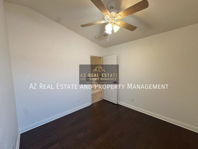 Building Photo - 1150 S Cholla St