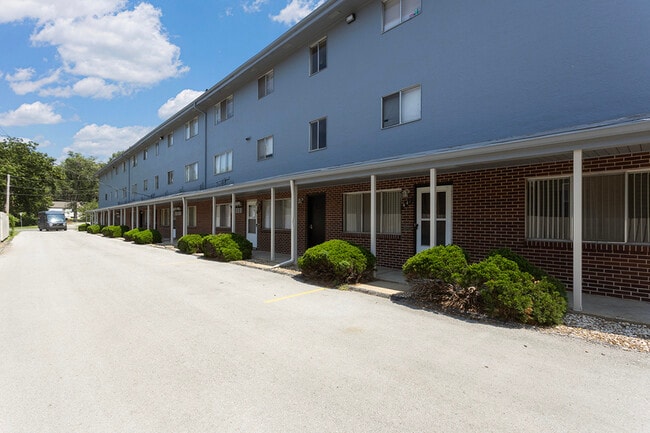 Building Photo - 441 W 87 Pl