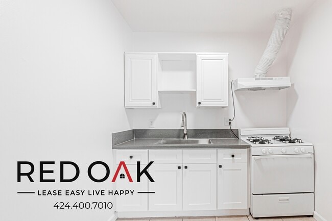 Building Photo - 11736 Gurley Ave