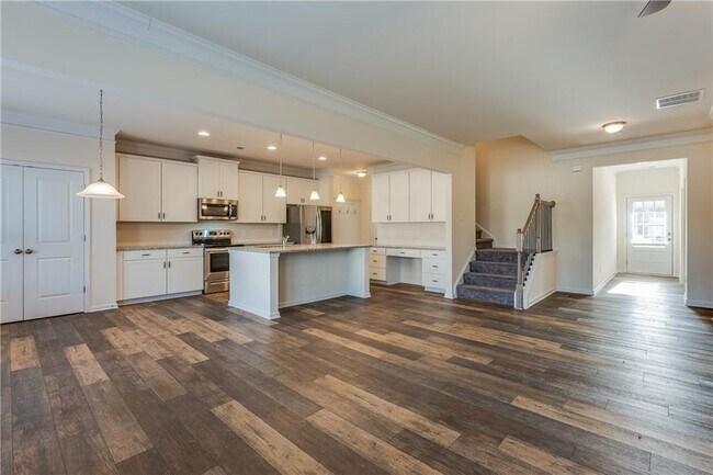 Building Photo - 5317 Burrus Ln