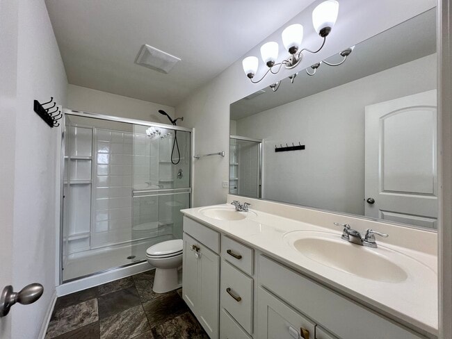 Building Photo - 1464 Lake Ridge Ct