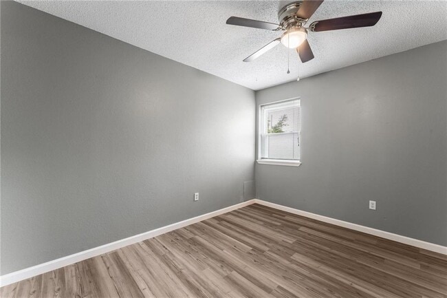 Building Photo - 2508 W Olrich St