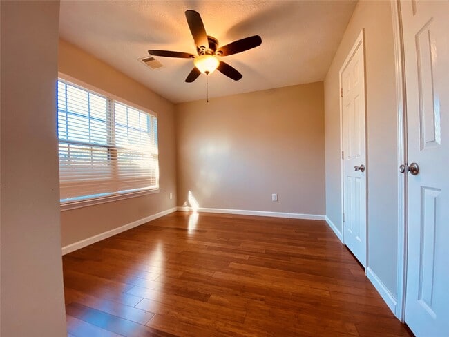 Building Photo - 29206 Legends Valley Dr