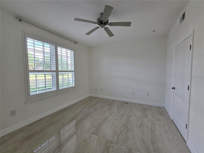 Building Photo - 4170 Central Sarasota Pkwy