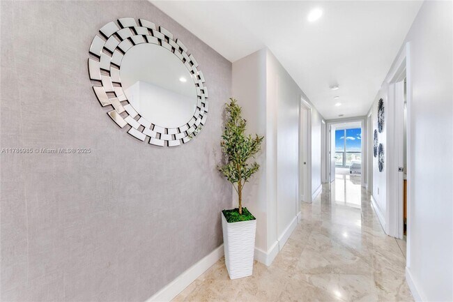 Building Photo - 17001 Collins Ave