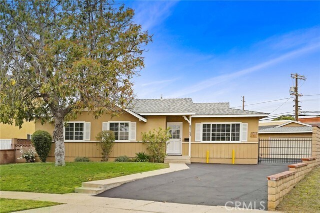 Primary Photo - 21731 Tuba St