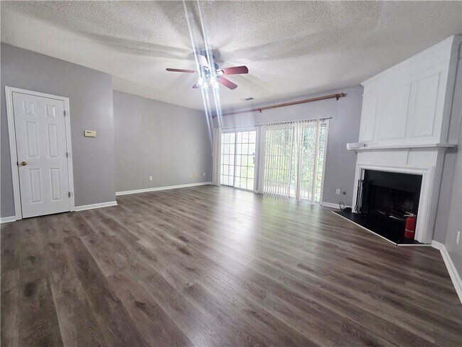 Building Photo - 4645 Valais Ct