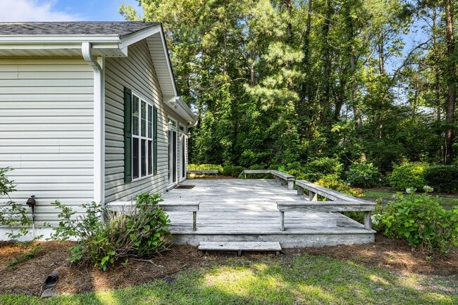 Building Photo - Four Bed Brandywine Home Available Now