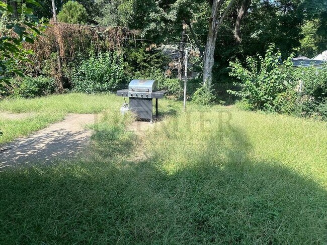 Building Photo - 6328 College Ave