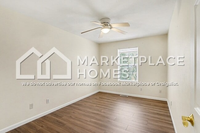 Building Photo - 311 Plum St