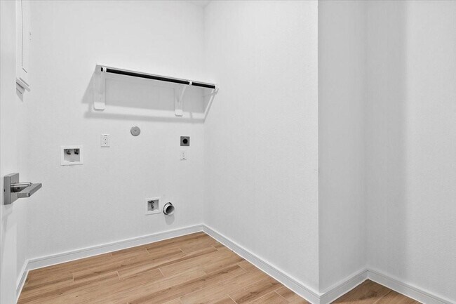 Building Photo - 107 Walnut Hl Ct