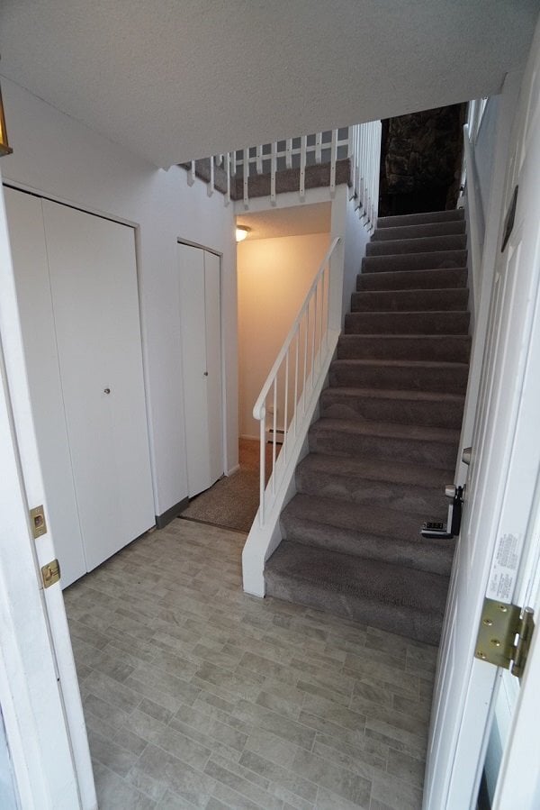 Building Photo - 3 Bedroom East Anchorage Condo!