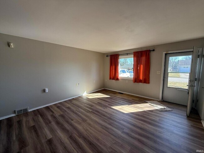 Building Photo - 4126 W Belle Ave