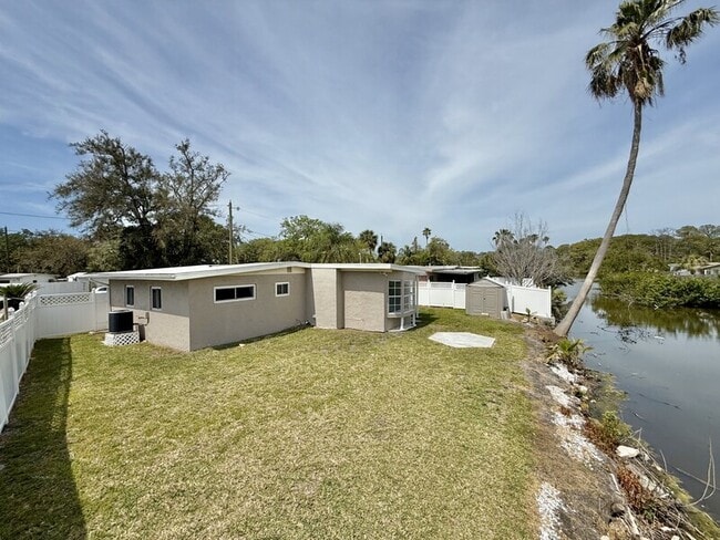 Building Photo - 5045 Osprey Ln