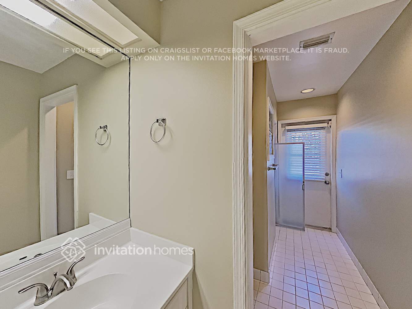 Building Photo - 17745 Woodview Terrace