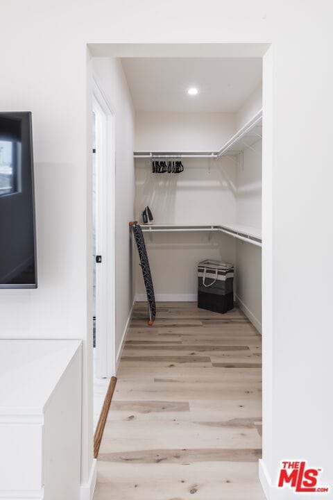 Building Photo - 9024 Phyllis Ave