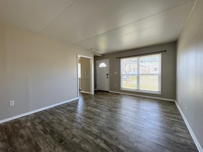 Building Photo - 2656 Glenbar Ct